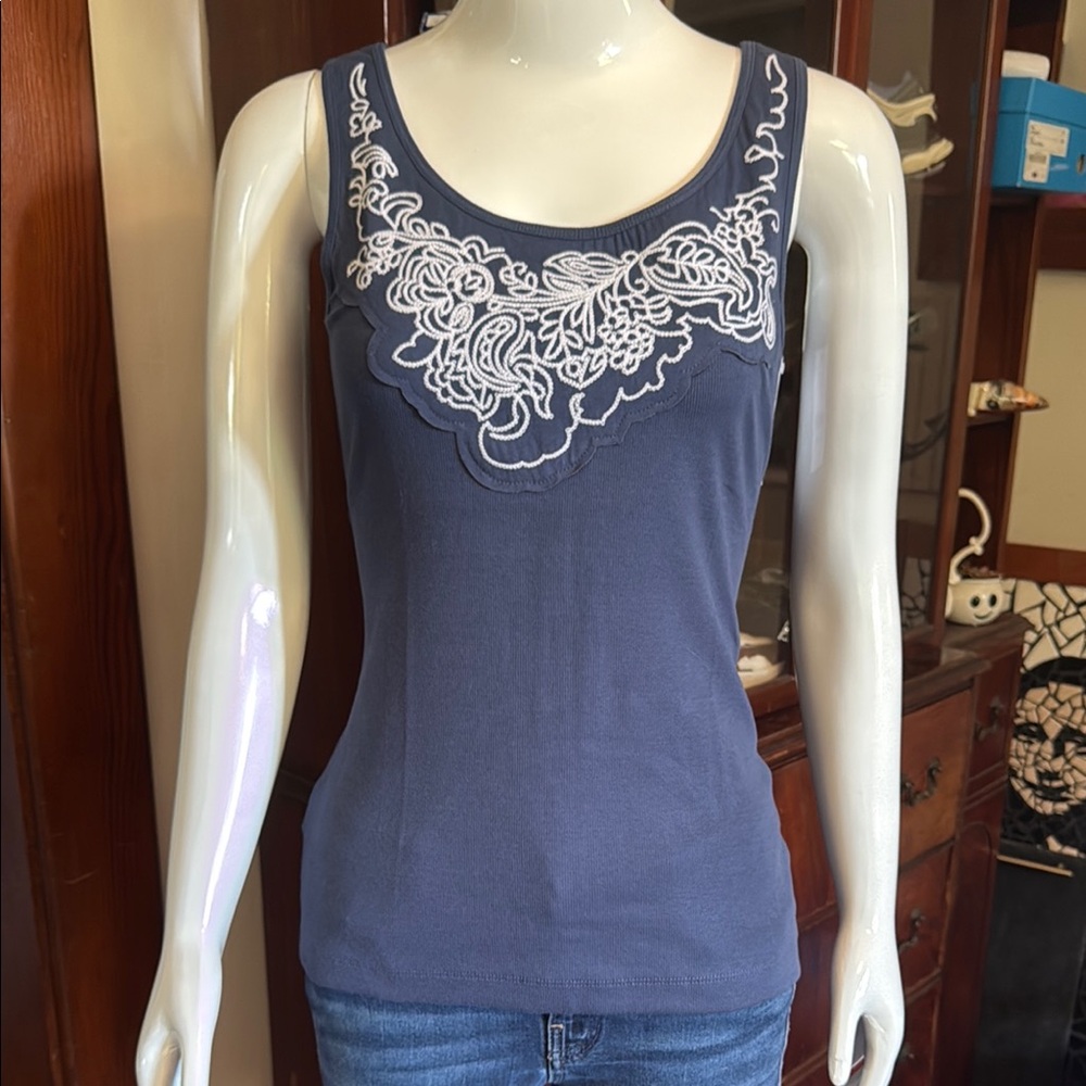 NWT Eddie Bauer size small Embroidered Blue Tank Top